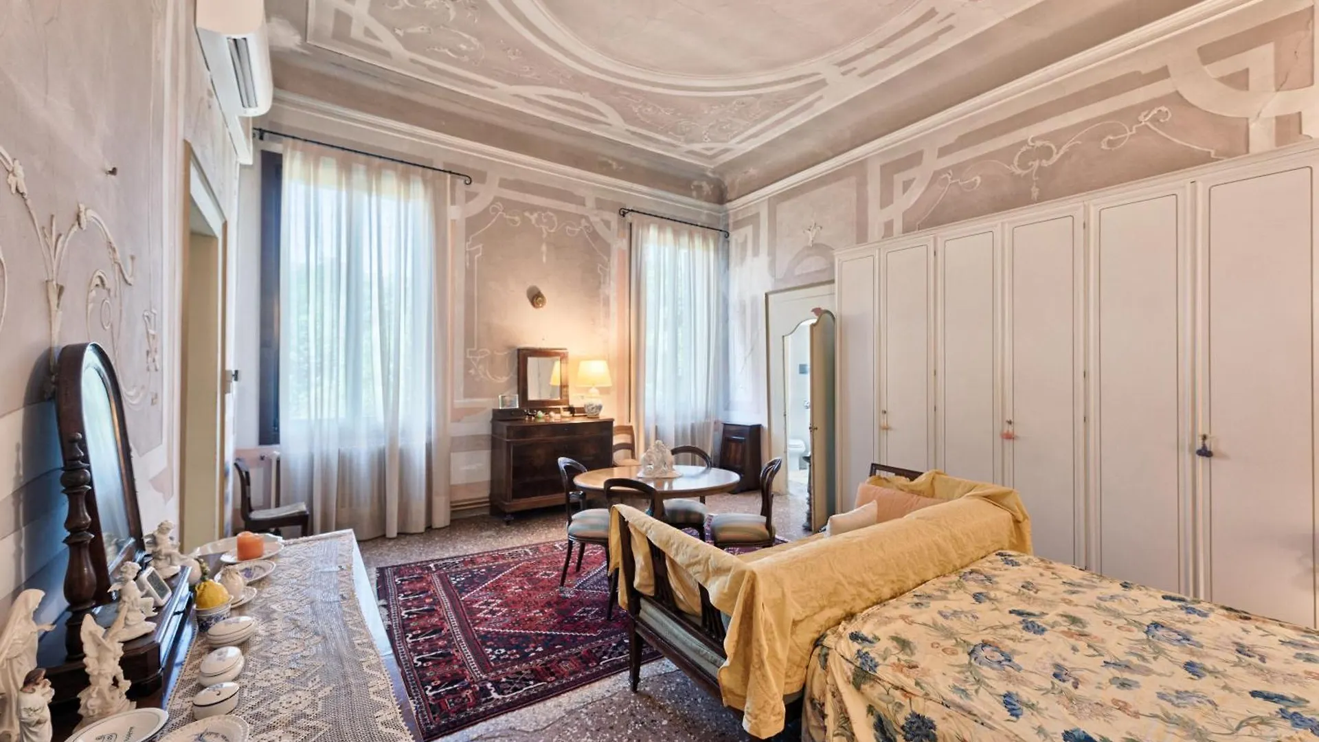Villa Country Mansion 8500Squarefeet San Pietro Viminario イタリア